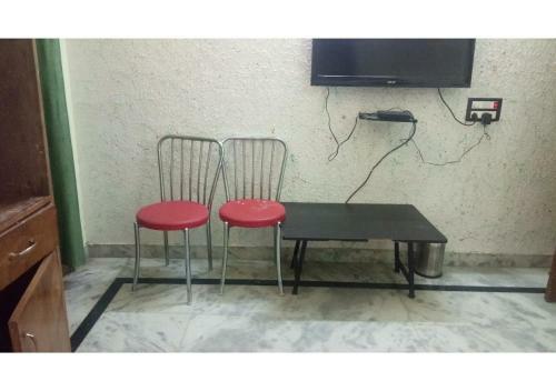 Hotel Hillview Rooms Near Mussoorie Jheel