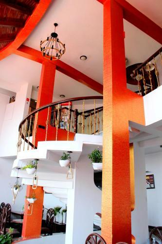 Hotel Vasant Palace Mussoorie Mallroad