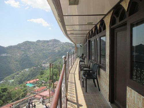 Hotel Luxmount, Mussoorie