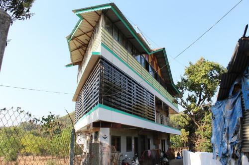 Hostal Shreyas Guest House - Tatkare Villa