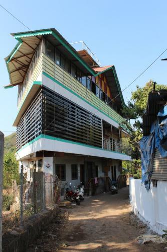 Hostal Shreyas Guest House - Tatkare Villa