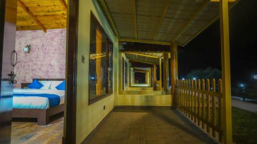 Hotel Jungle Pool Khurpatal
