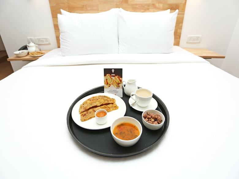 Hotel Oyo Townhouse 344 Gitanjali Chowk