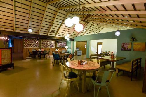 Hotel The Source At Sula