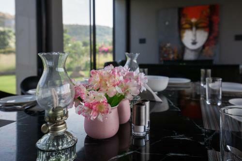 Casa Lake View Villa