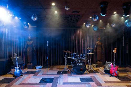Open City Hotel