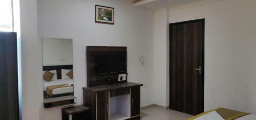 Om Hotel