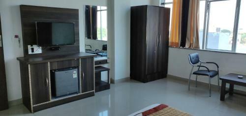 Om Hotel