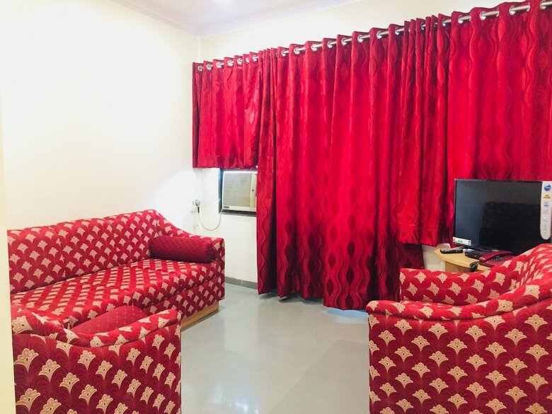 Hotel New Uttam Hira Palace