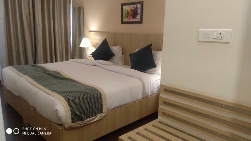 Hotel Starlit Suites