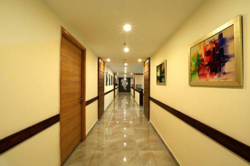 Hotel Starlit Suites