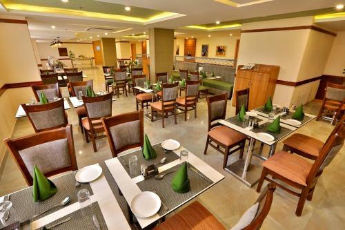 Hotel Starlit Suites
