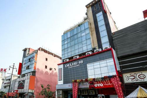 Oyo 10558 Hotel Qlark