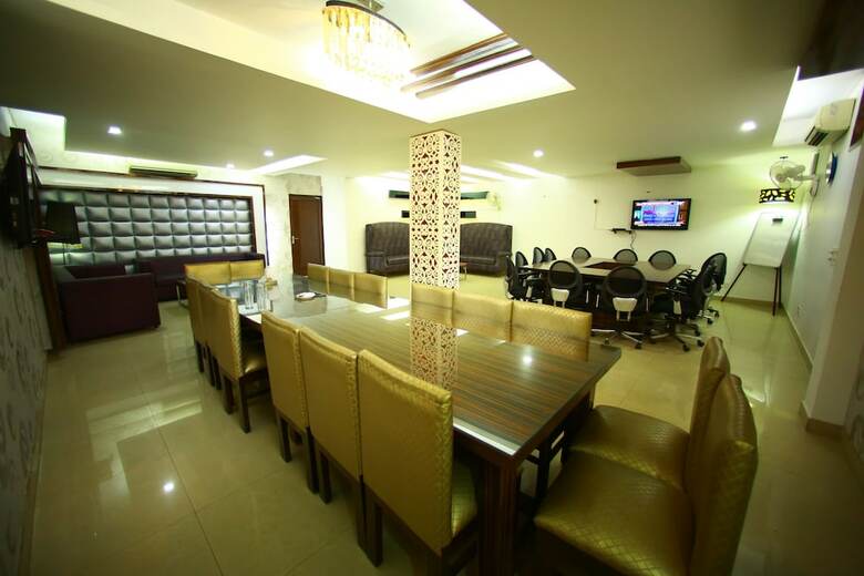 Hotel Sundeep Inn