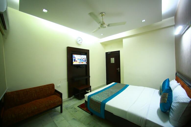 Hotel Sundeep Inn