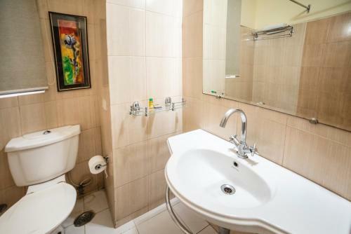 Fabhotel Conclave Comfort East Of Kailash
