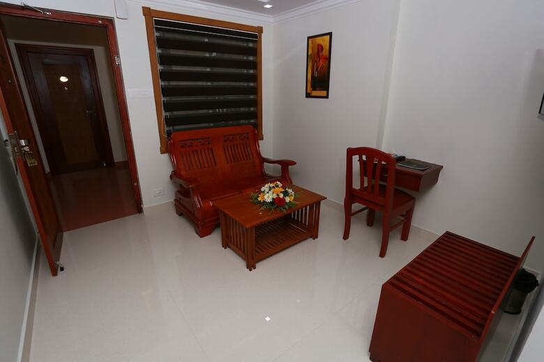 Hotel Rb Palace
