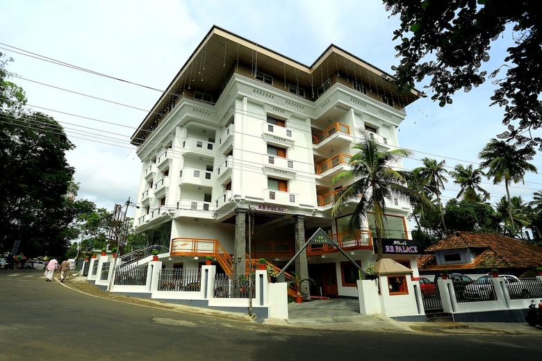 Hotel Rb Palace
