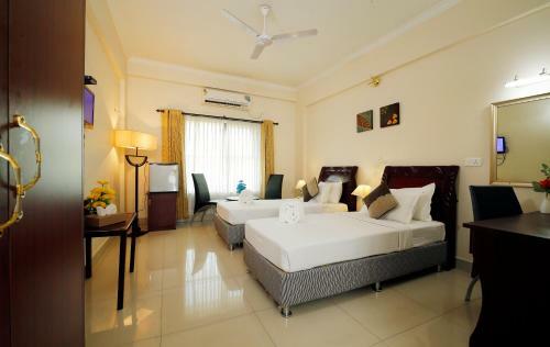 Rose International Hotel