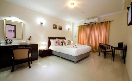 Rose International Hotel