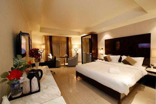 Hotel Park Residency