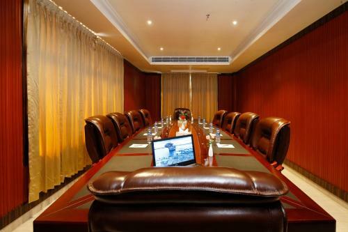 Hotel Park Residency