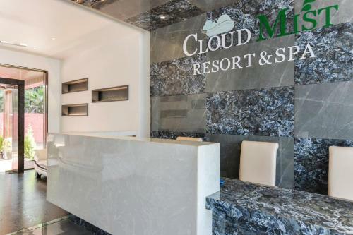 Hotel Cloud Mist