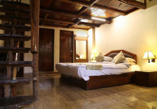 Ravine Hotel