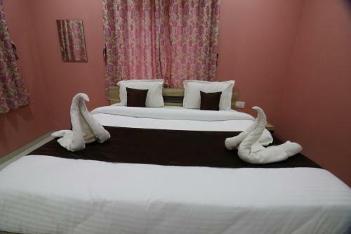 Hotel 8 Bhk Saimauli Bunglow