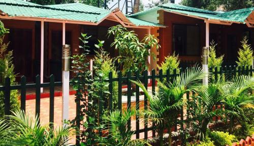 Bed & Breakfast Panchgani Cottages
