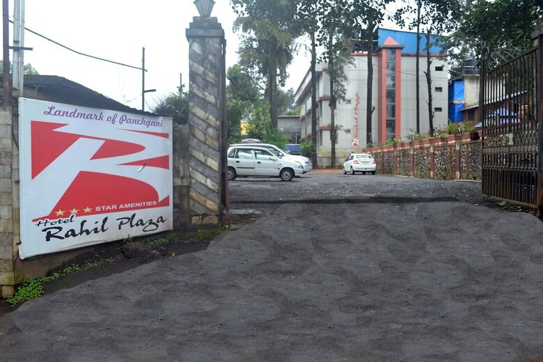 Hotel Rahil Plaza