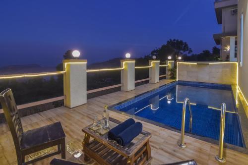 Eko Stay (gold)- Zen Villa