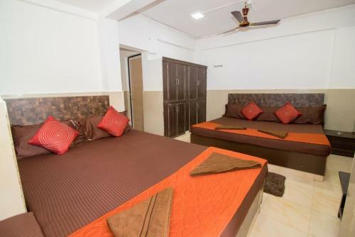 Hotel Travellers Inn