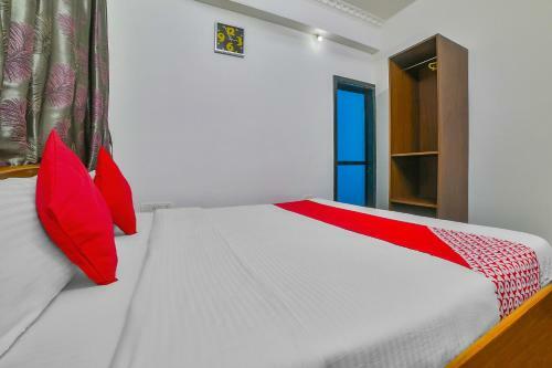 Hotel Oyo 35537 Nihaan Hospitality