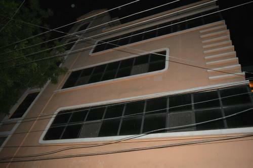 Hotel Olive Suites