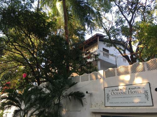 Hotel Oceanic