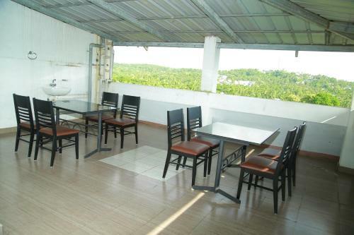 Hotel Hazmi AC Rooms