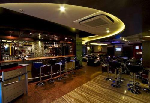 Hotel Gargee Grand