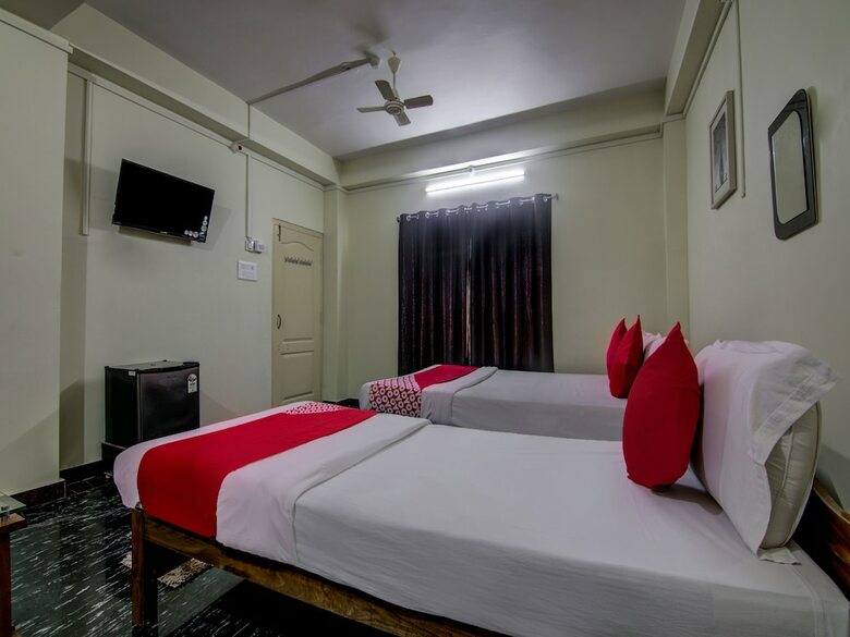 Hotel V Knot Residency