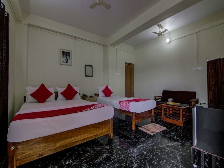 Hotel V Knot Residency
