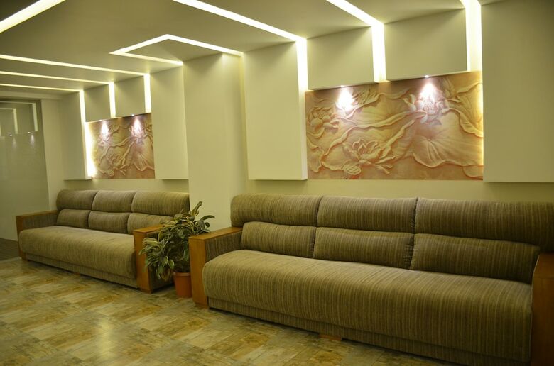 Hotel Mansha Regency