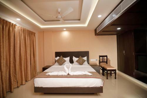 Hotel Rkn Elite