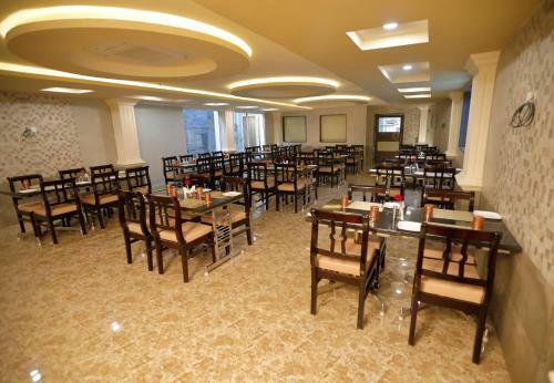 Hotel Rkn Elite