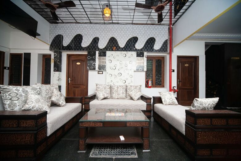 Hotel Peace Residency