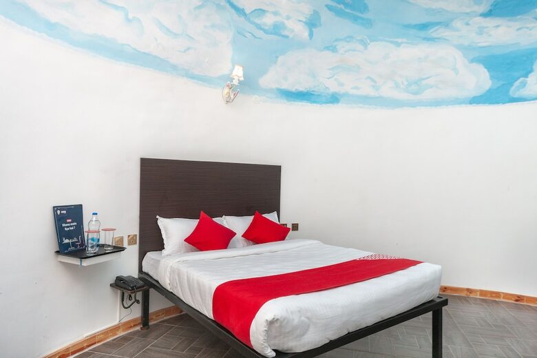 Hotel Oyo 19520 Le Royal Muraa