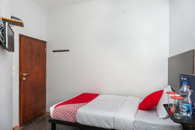 Hotel Oyo 19520 Le Royal Muraa