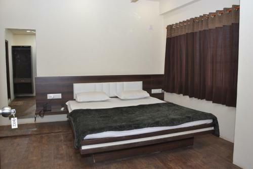 Hotel R Inn