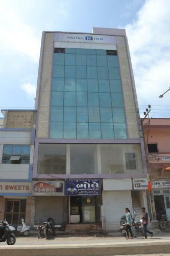 Hotel R Inn
