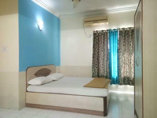 Lodge Hotel Chandan Residency