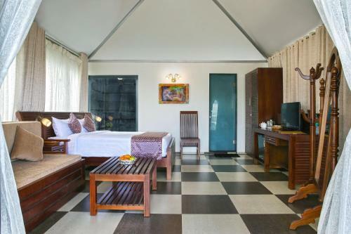 Hotel Sunny's World